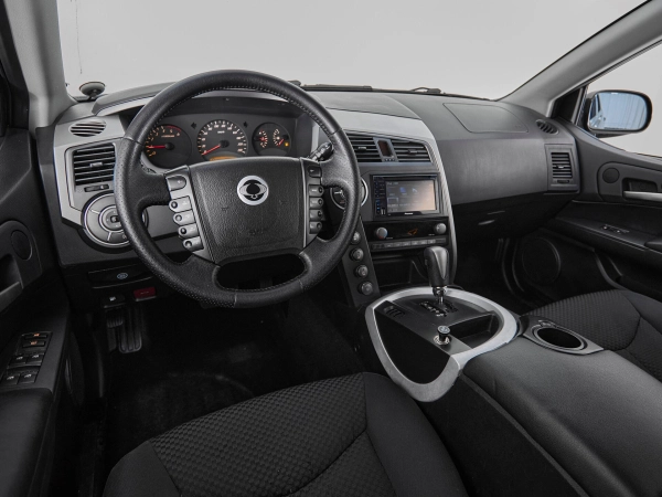 SsangYong Kyron, I Рестайлинг фото №7