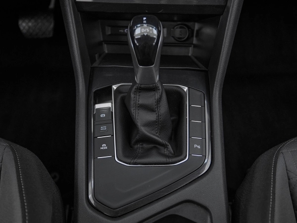 Volkswagen Tiguan, II Рестайлинг фото №17