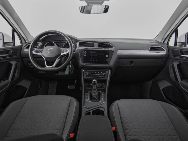 Volkswagen Tiguan, II Рестайлинг фото №8
