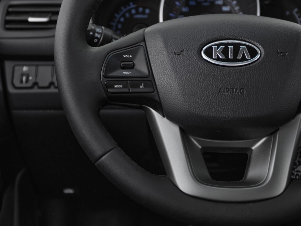 Kia Rio, III фото №11