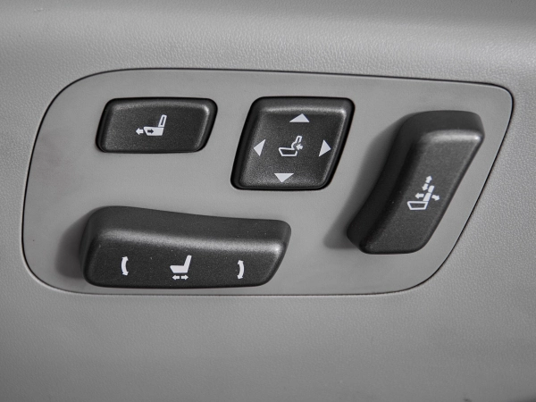 Lexus LS, IV фото №18