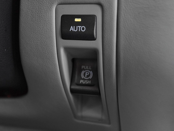 Lexus LS, IV фото №21