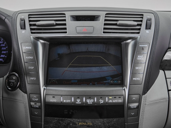 Lexus LS, IV фото №23