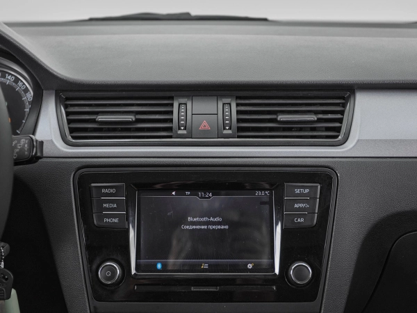Skoda Rapid, I Рестайлинг фото №12