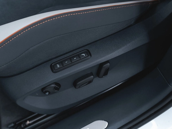 Volkswagen ID.6, I фото №11