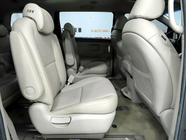 Kia Carnival, III фото №11