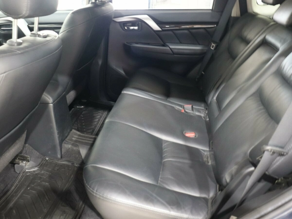 Mitsubishi Pajero Sport, III фото №13