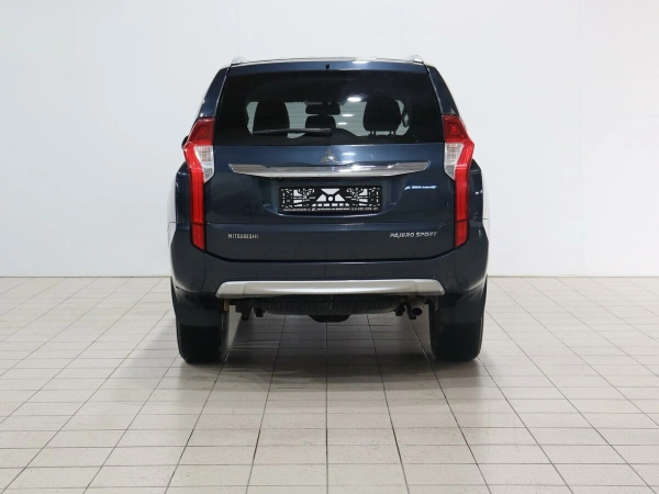 Mitsubishi Pajero Sport, III фото №5