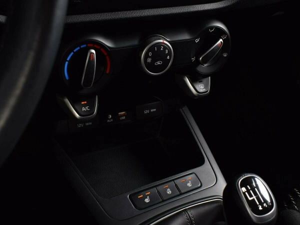 Kia Rio, IV фото №8
