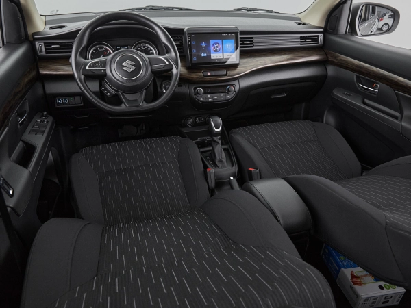 Suzuki Ertiga, I фото №11