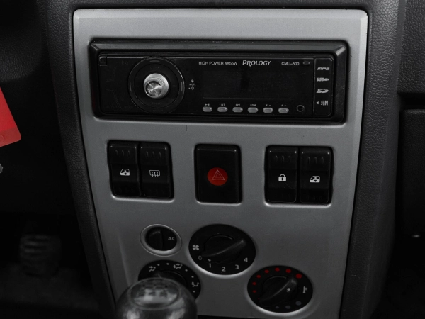 Renault Logan, I фото №11