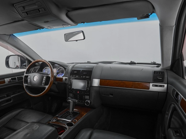Volkswagen Touareg, I Рестайлинг фото №9
