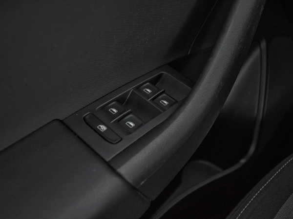 Skoda Rapid, I фото №11