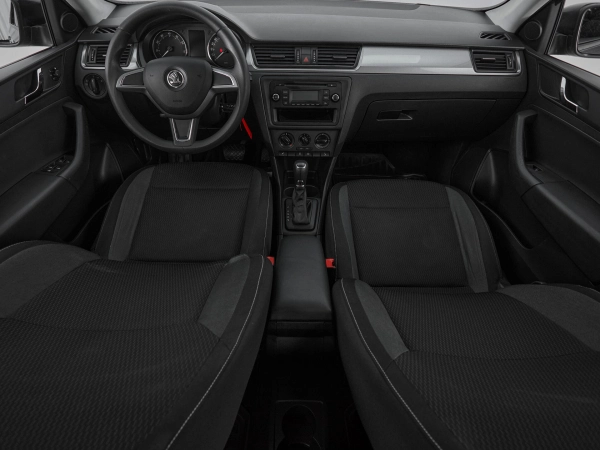Skoda Rapid, I фото №8