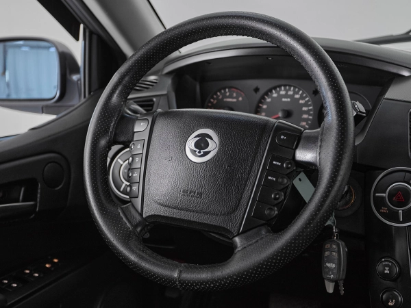 SsangYong Kyron, I Рестайлинг фото №10