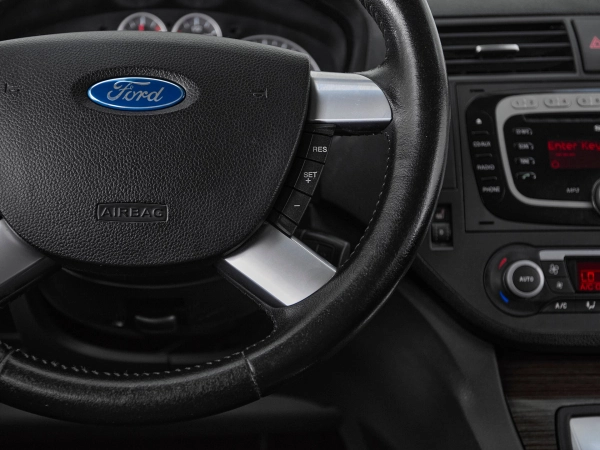 Ford C-MAX, I Рестайлинг фото №12