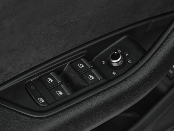 Audi A4, V (B9) фото №14