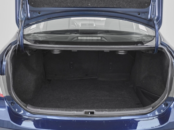 Toyota Corolla, X (E140, E150) Рестайлинг фото №14