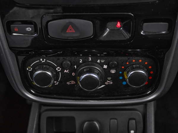 Renault Duster, I фото №15