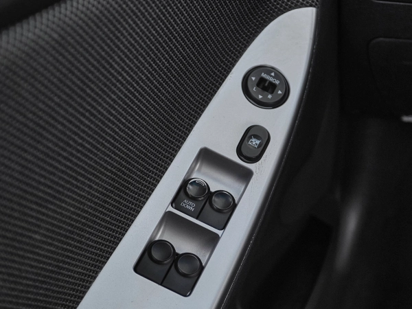Hyundai Solaris, I фото №13