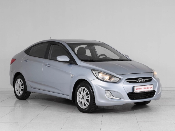 Hyundai Solaris, I фото №3