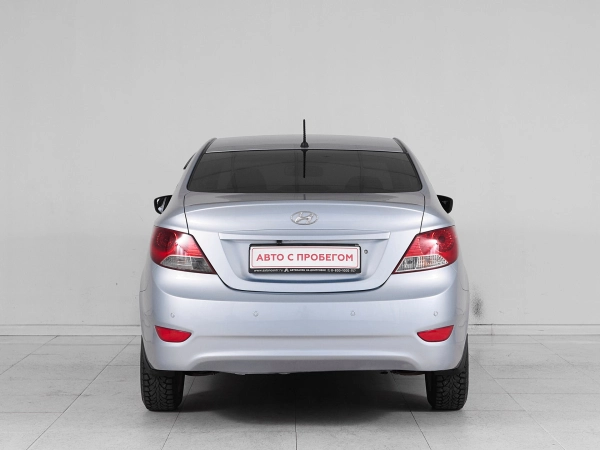 Hyundai Solaris, I фото №5