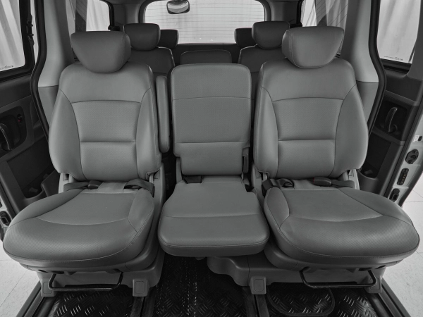 Hyundai Grand Starex, I фото №19