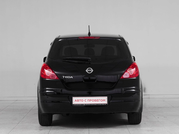 Nissan Tiida, I Рестайлинг фото №5