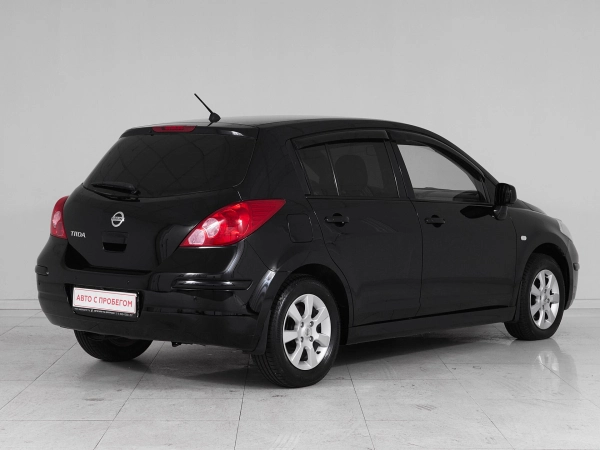 Nissan Tiida, I Рестайлинг фото №6