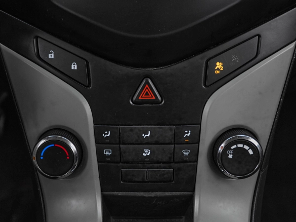 Chevrolet Cruze, I фото №14