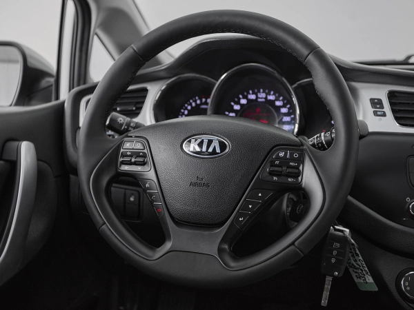 Kia Ceed, II фото №10
