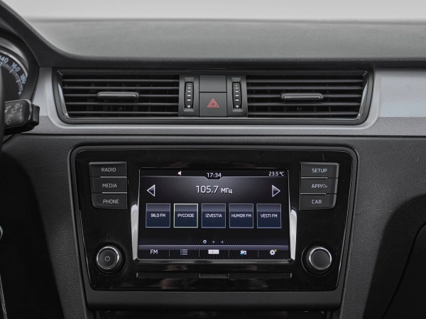 Skoda Rapid, I Рестайлинг фото №12