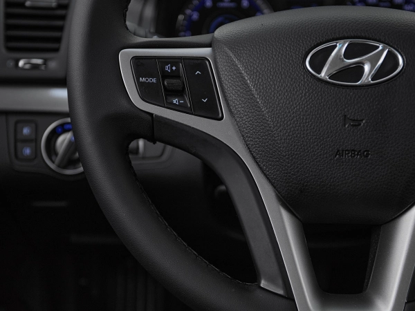Hyundai i40, I фото №11