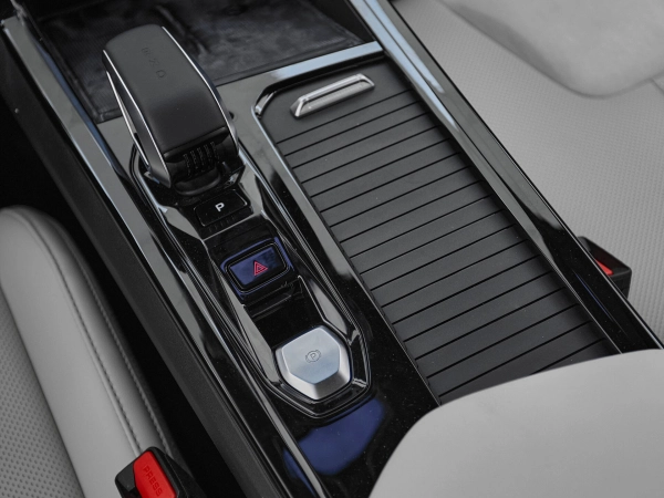 Geely Atlas, II фото №19