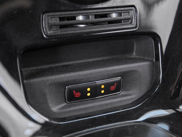 Ford Fiesta, Mk6 Рестайлинг фото №16