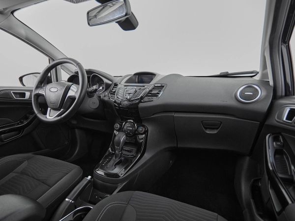 Ford Fiesta, Mk6 Рестайлинг фото №9