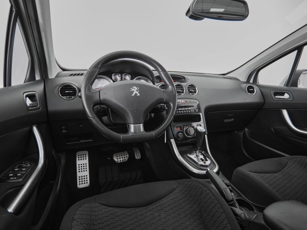 Peugeot 308, I Рестайлинг фото №8