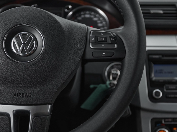 Volkswagen Passat, B6 фото №12