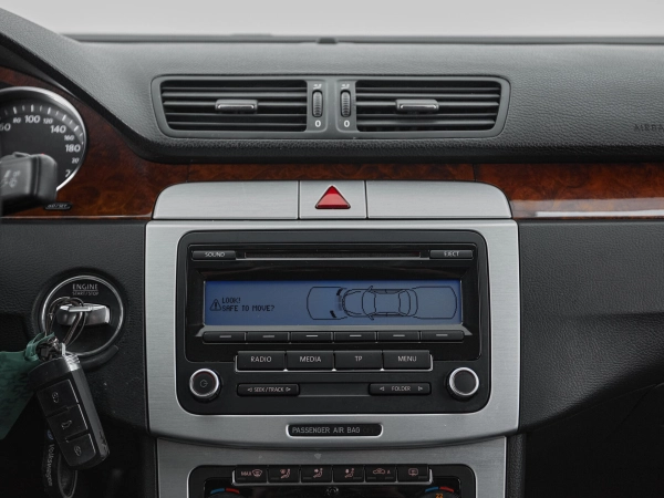 Volkswagen Passat, B6 фото №15