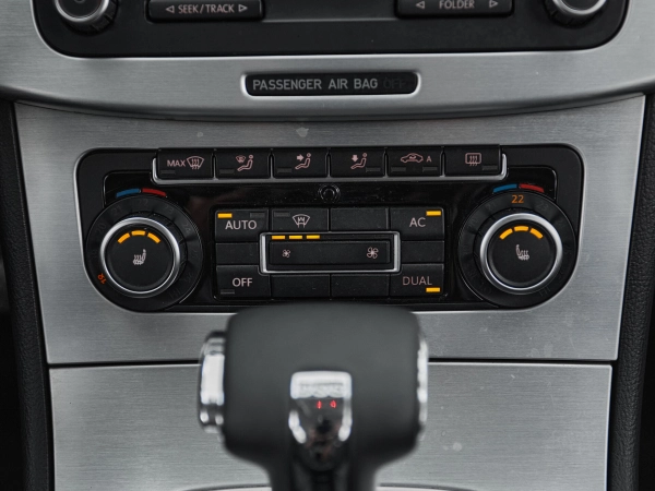 Volkswagen Passat, B6 фото №16