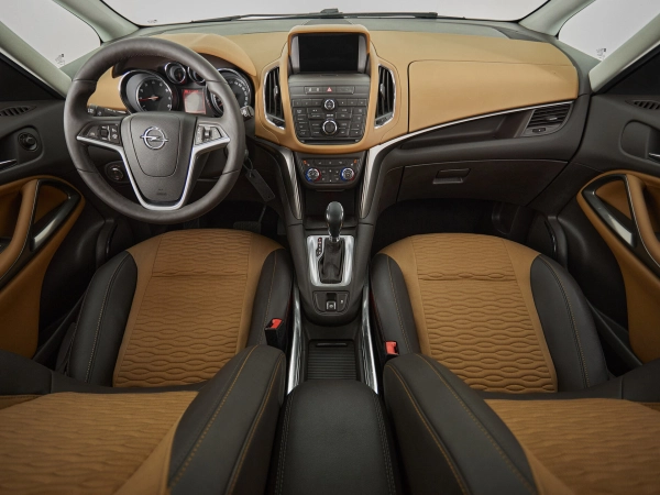 Opel Zafira, C фото №9