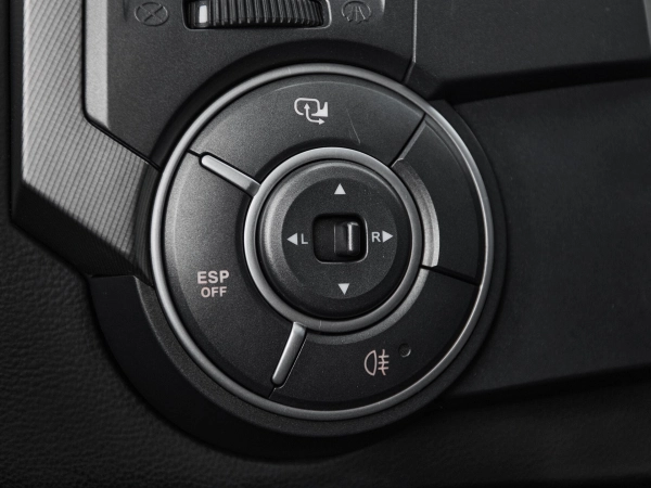 SsangYong Kyron, I Рестайлинг фото №16