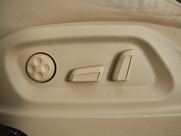 Audi Q3, I (8U) фото №14
