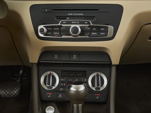 Audi Q3, I (8U) фото №16