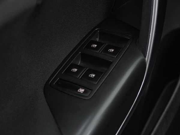 Opel Insignia, I фото №12