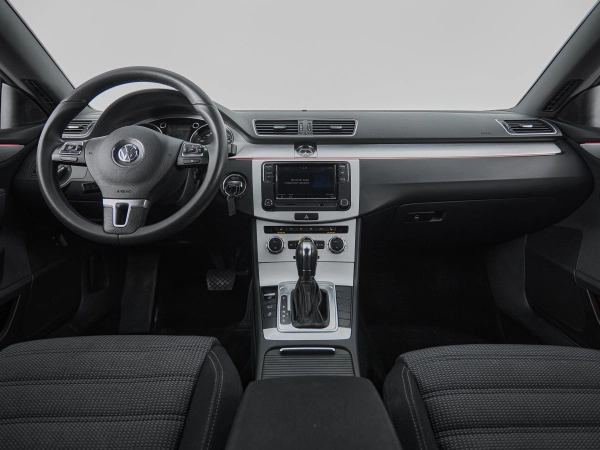Volkswagen Passat CC, I Рестайлинг фото №8