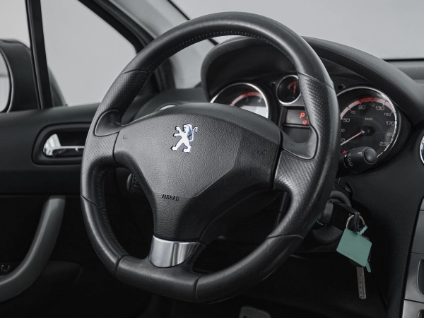 Peugeot 308, I фото №10