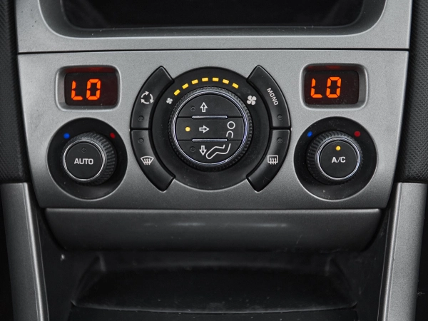 Peugeot 308, I фото №13