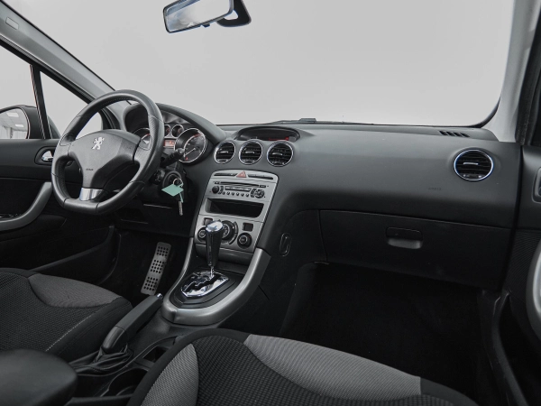 Peugeot 308, I фото №9