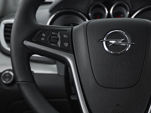 Opel Mokka, I фото №11